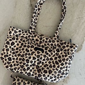 Vera Bradley Mandy Leopard tote/purse